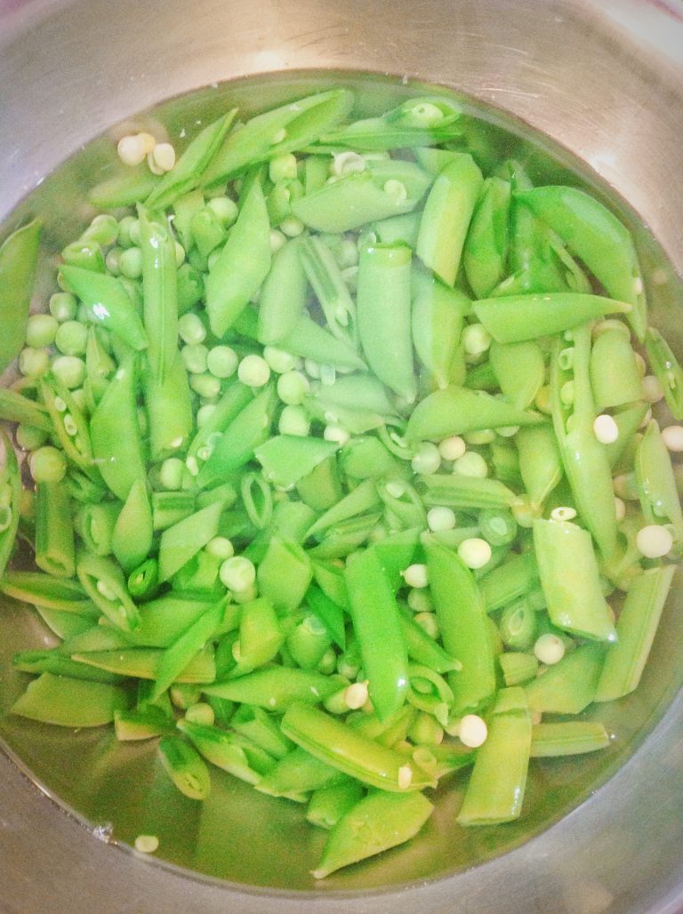 Fresh Sugar Snap Pea Salad with Radish, Corn, and Mint : Plants-Rule