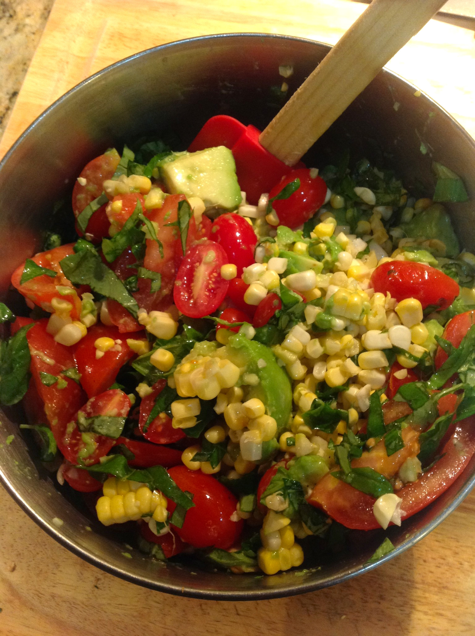 5Minute Raw Corn Tomato Basil Salad PlantsRule