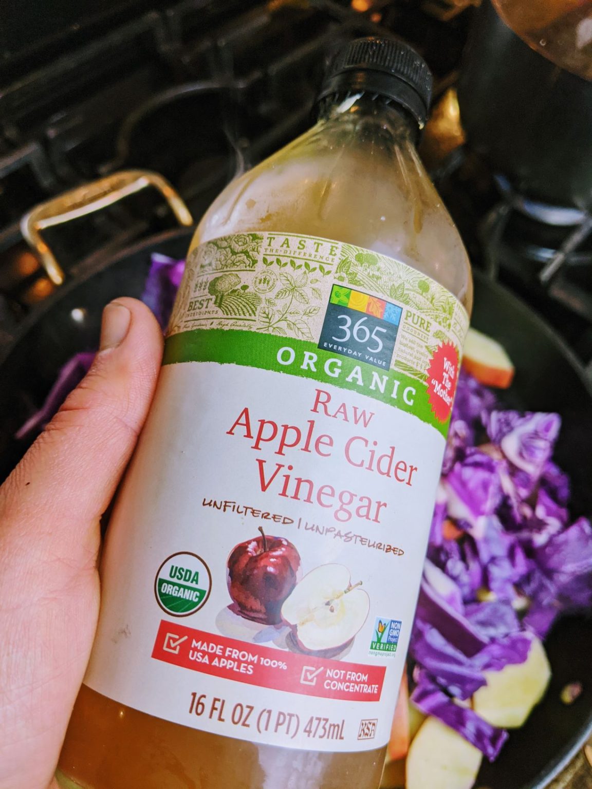 Tender Braised Red Cabbage with Apples and Cider Vinegar